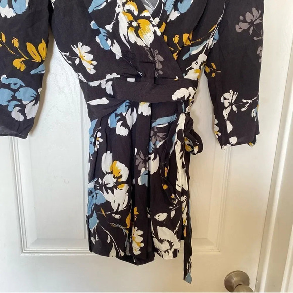 YUMI KIM Love Triangle Liz Romper Floral Faux Wrap V Neck Black Size Extra Small - Picture 6 of 8
